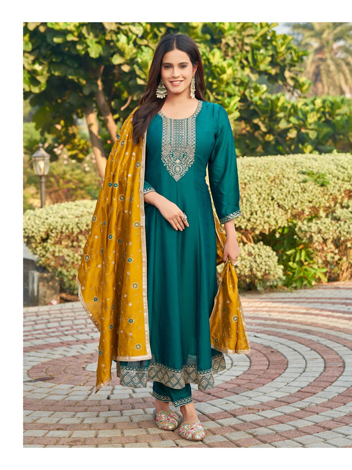 Badra By Aanchi Vichitra Silk Kurti With Bottom Dupatta Wholesalers In Delhi